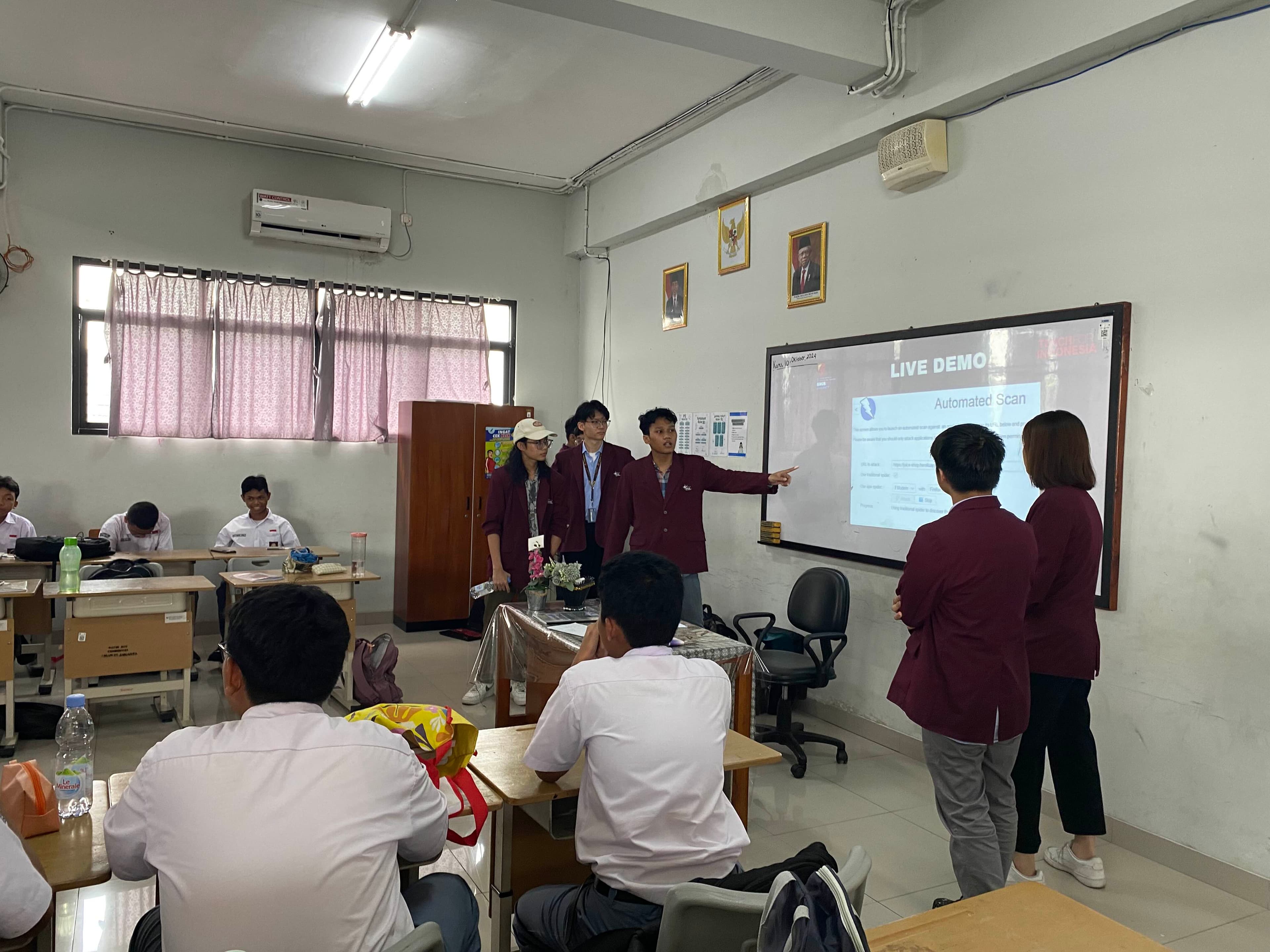 Classroom live demo presentation on automated scan